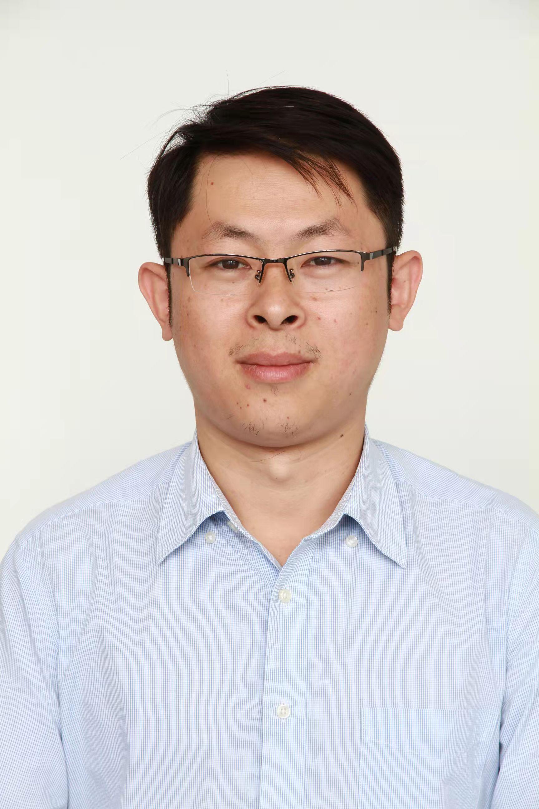 姓名:王德春 性别:男 生日:1983-03-01 单位:南京市江宁高级中学 微